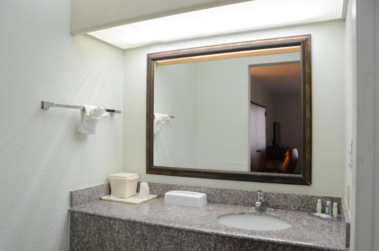 Quality Inn & Suites Covington Екстер'єр фото